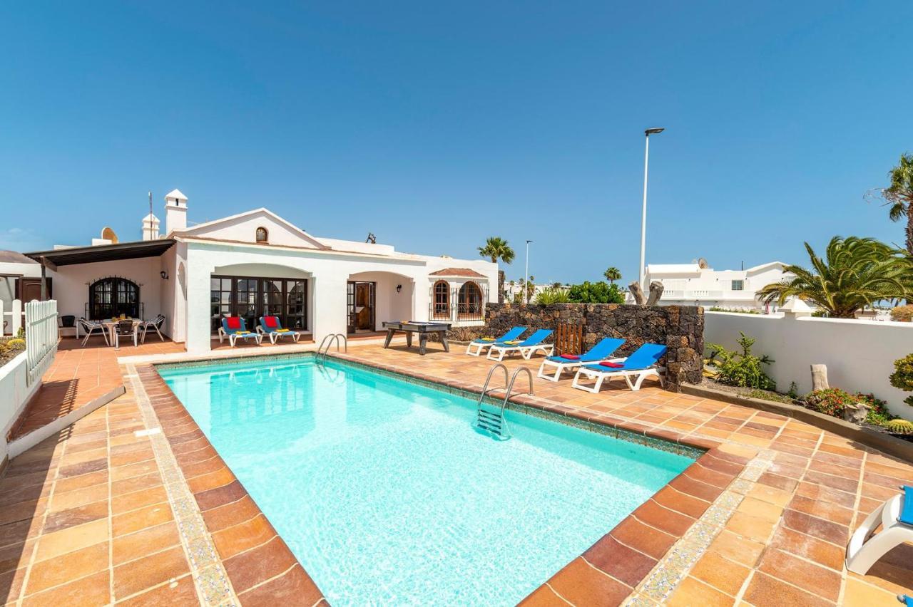 Villa Nikki By Villa Plus Puerto del Carmen  Luaran gambar