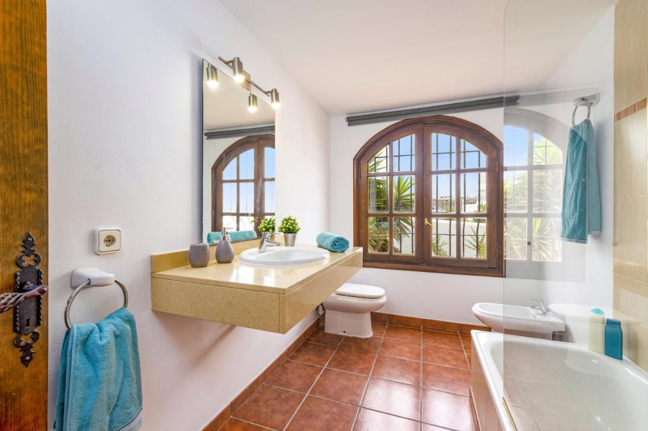 Villa Nikki By Villa Plus Puerto del Carmen  Luaran gambar