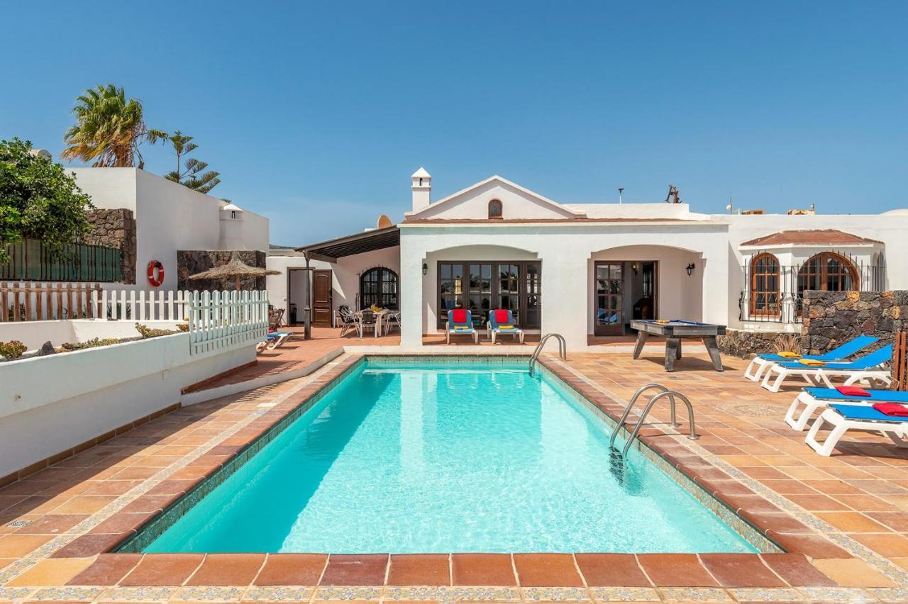 Villa Nikki By Villa Plus Puerto del Carmen  Luaran gambar