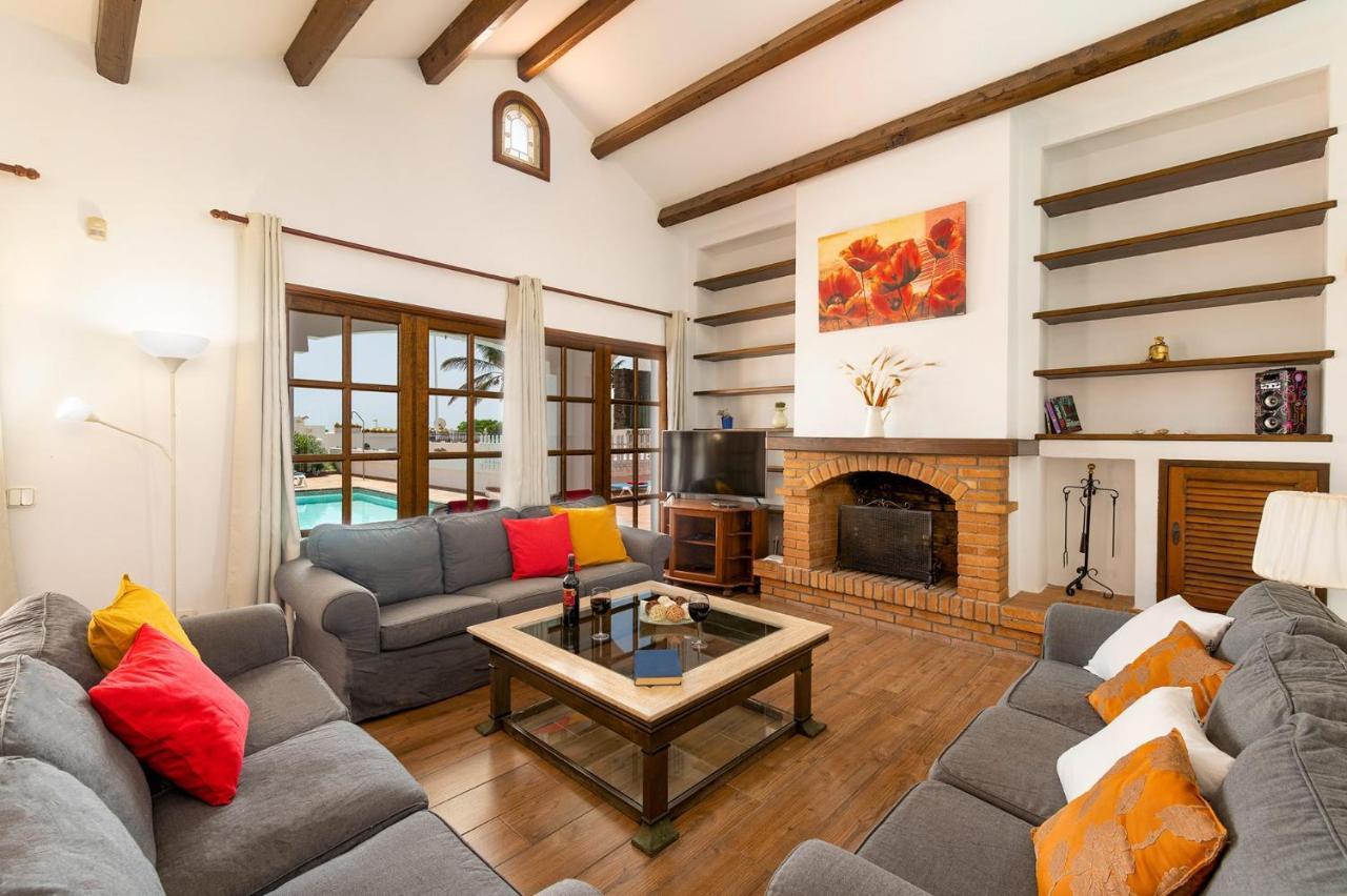 Villa Nikki By Villa Plus Puerto del Carmen  Luaran gambar